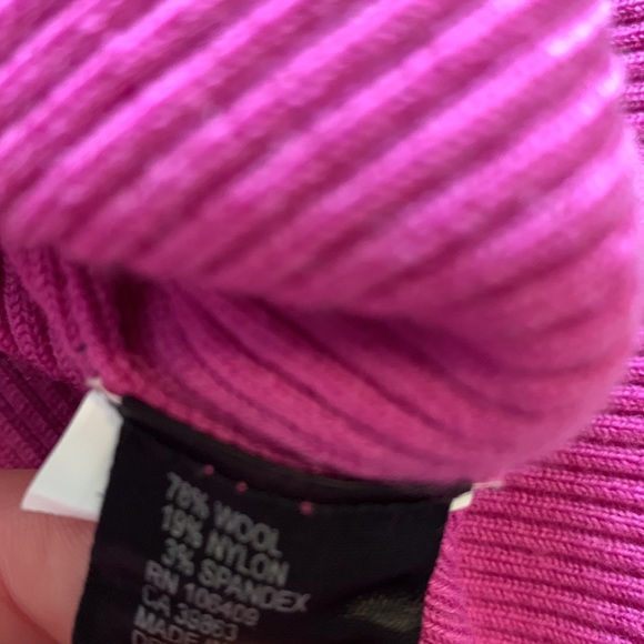 Antonio Melani Pink Wool Sweater Shirt Short Sleeved - Picture 6 of 6